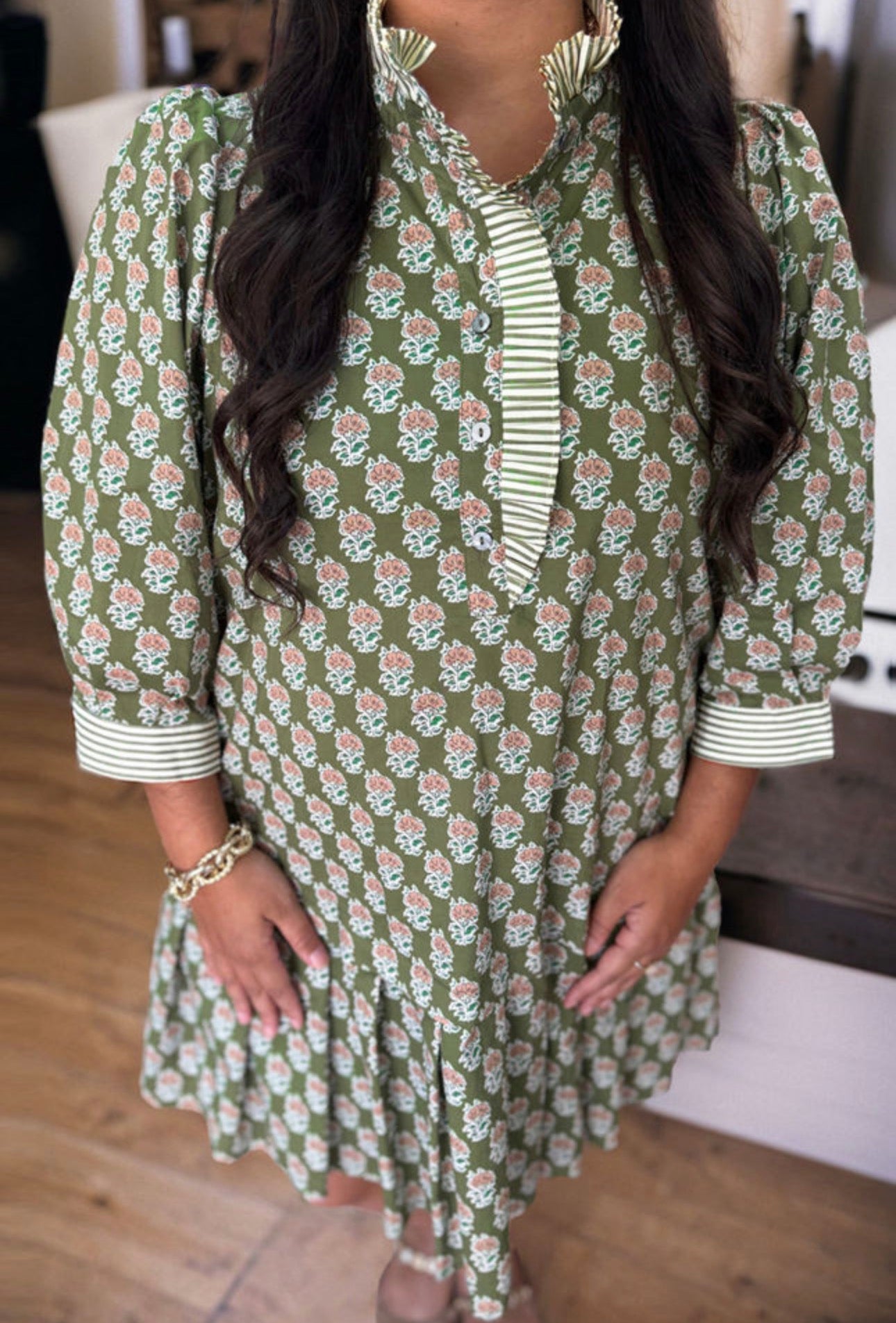 Curvy Frilled Collar, PREORDER